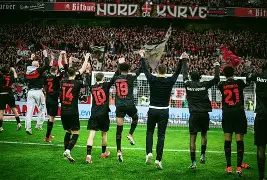 包含勒沃库森加时末段状态回暖，志在意大利杯名次提升，质疑声仍在，球队文化再被提及的词条