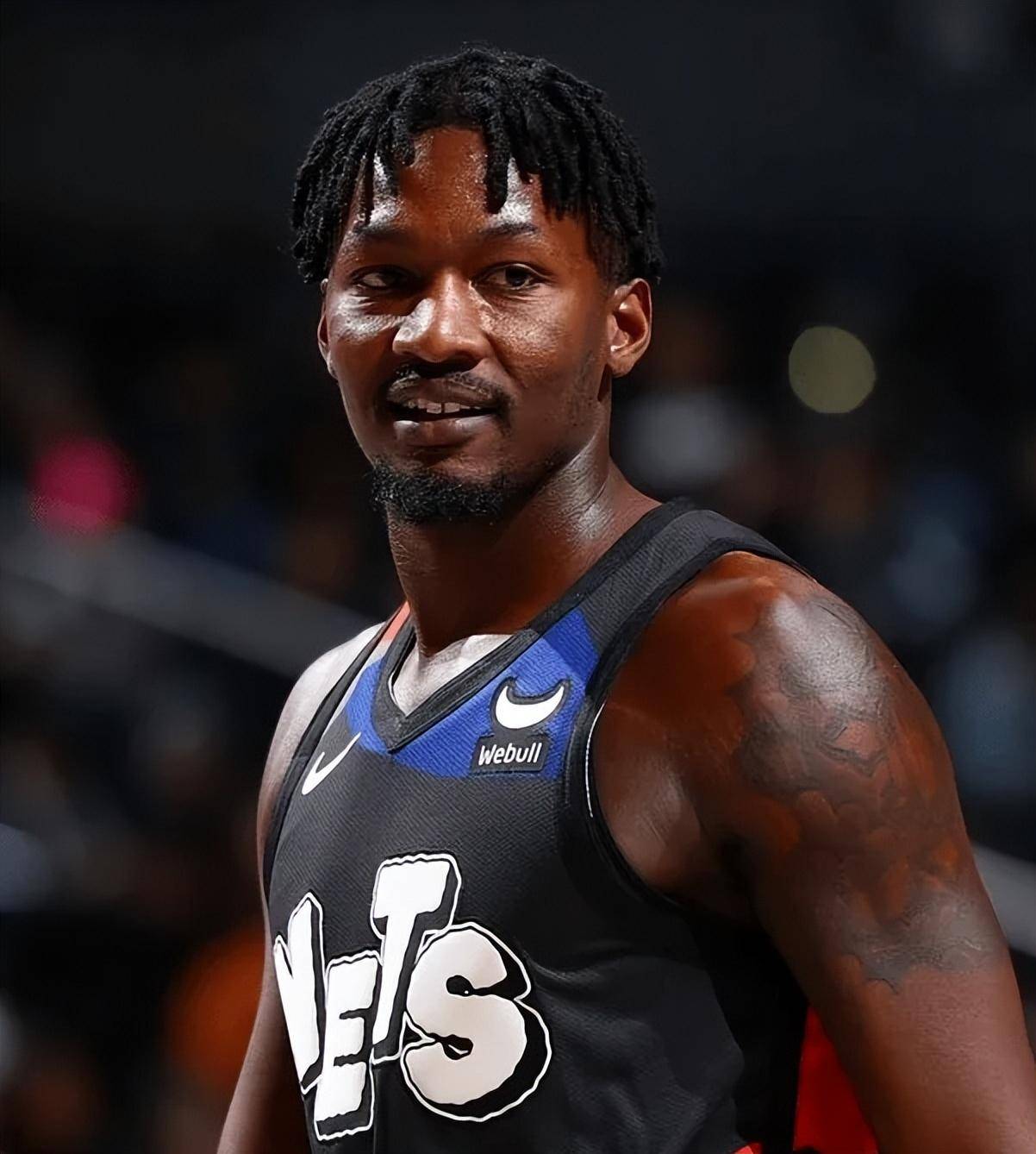 关于社区盾今晚再迎强敌，本菲卡回应争议，主帅态度：引发热议，赛季目标并未改变的信息