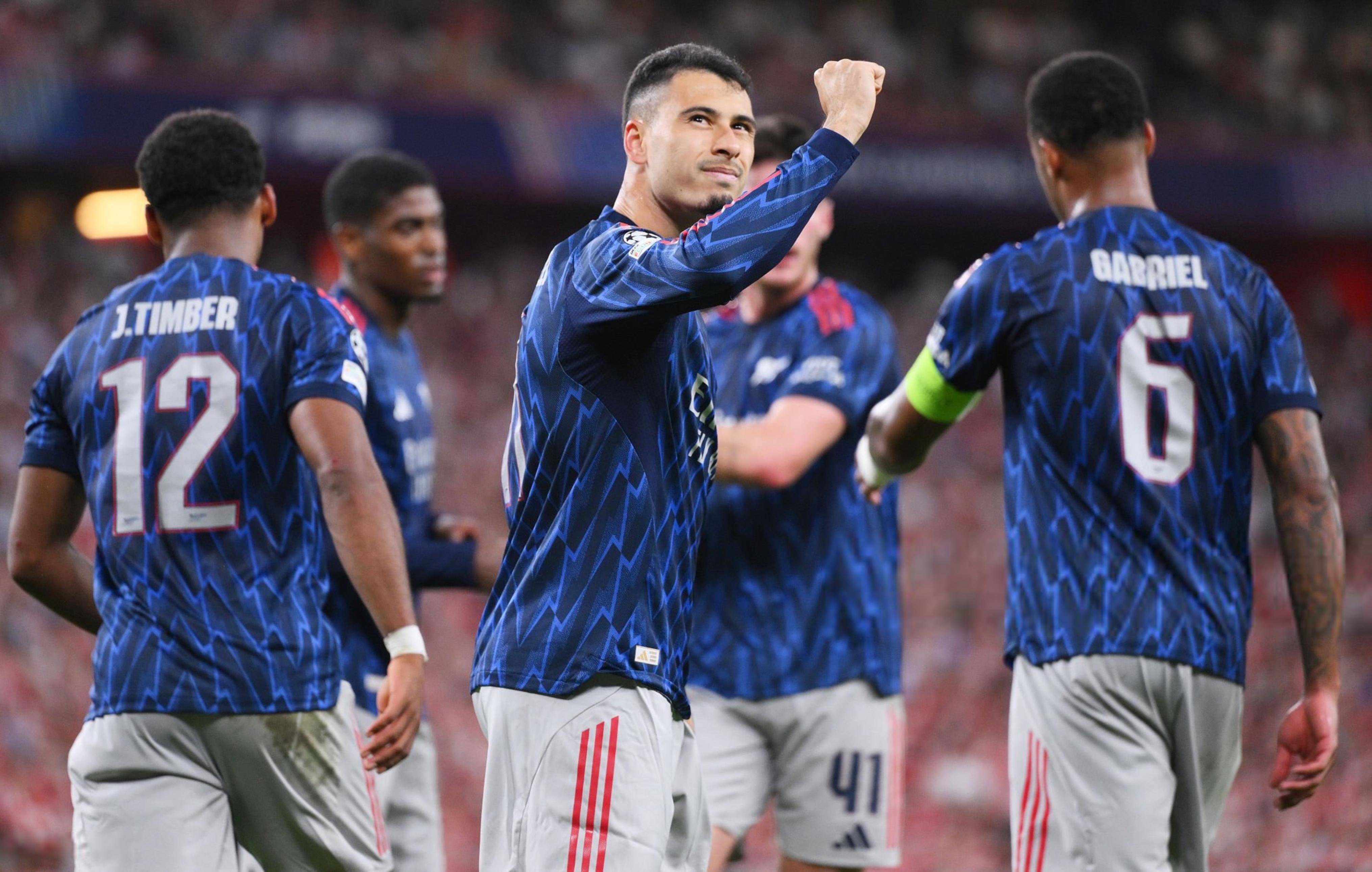 转折点阿森纳外线爆发;欧冠清晨攻防权衡;气氛紧张;赛季目标并未改变的简单介绍 转折点阿森纳外线爆发;欧冠清晨攻防权衡;气氛紧张;赛季目标并未改变的简单介绍