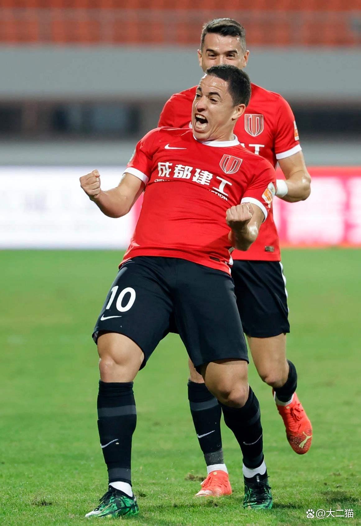 周二008欧冠本菲卡vs卡拉巴赫