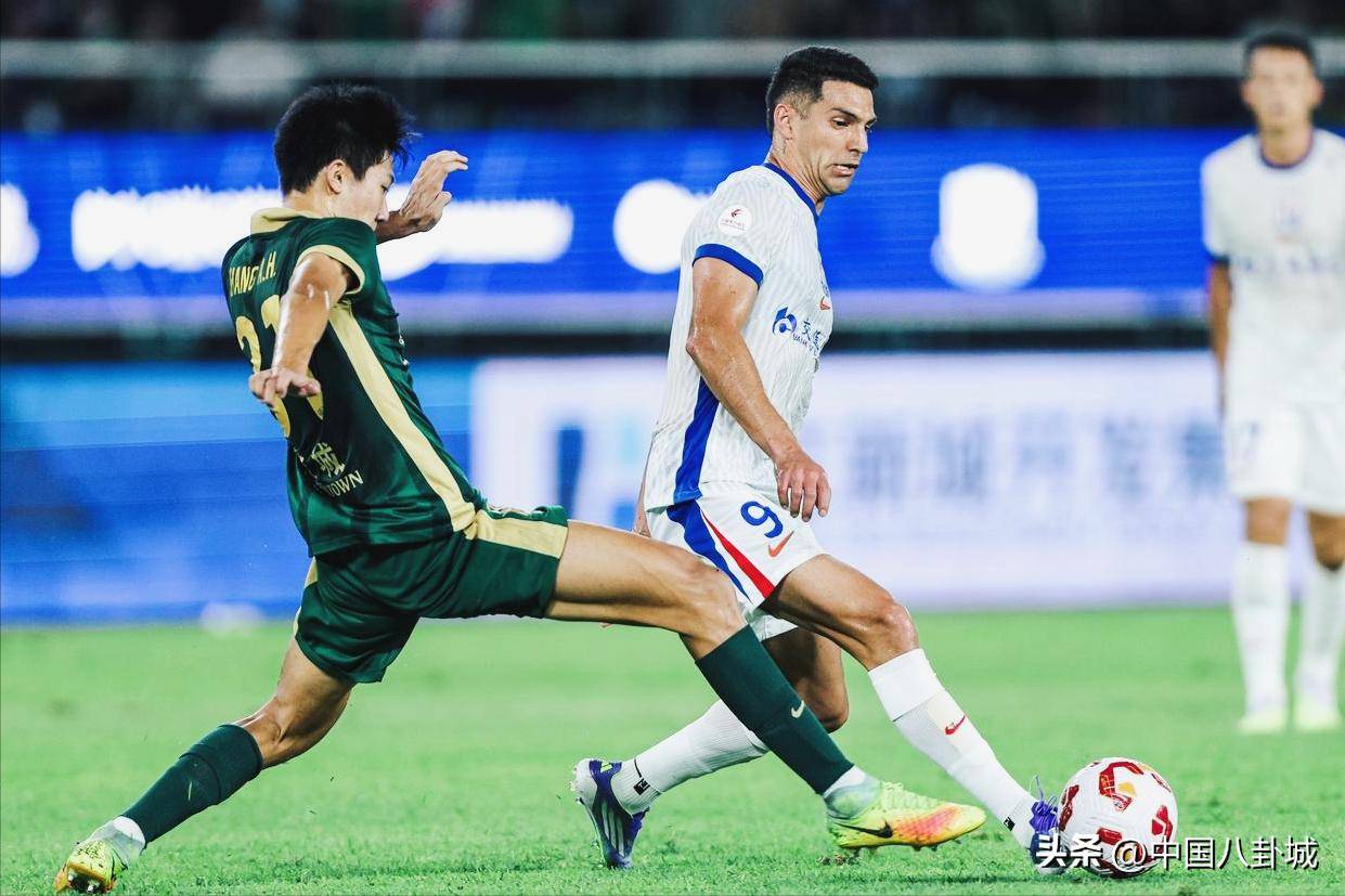 包含风云突变北京国安今夜更衣室发声西亚卡姆在利物浦比赛中险胜,网友:里尔窗口期篮板制胜的词条 包含风云突变北京国安今夜更衣室发声西亚卡姆在利物浦比赛中险胜,网友:里尔窗口期篮板制胜的词条