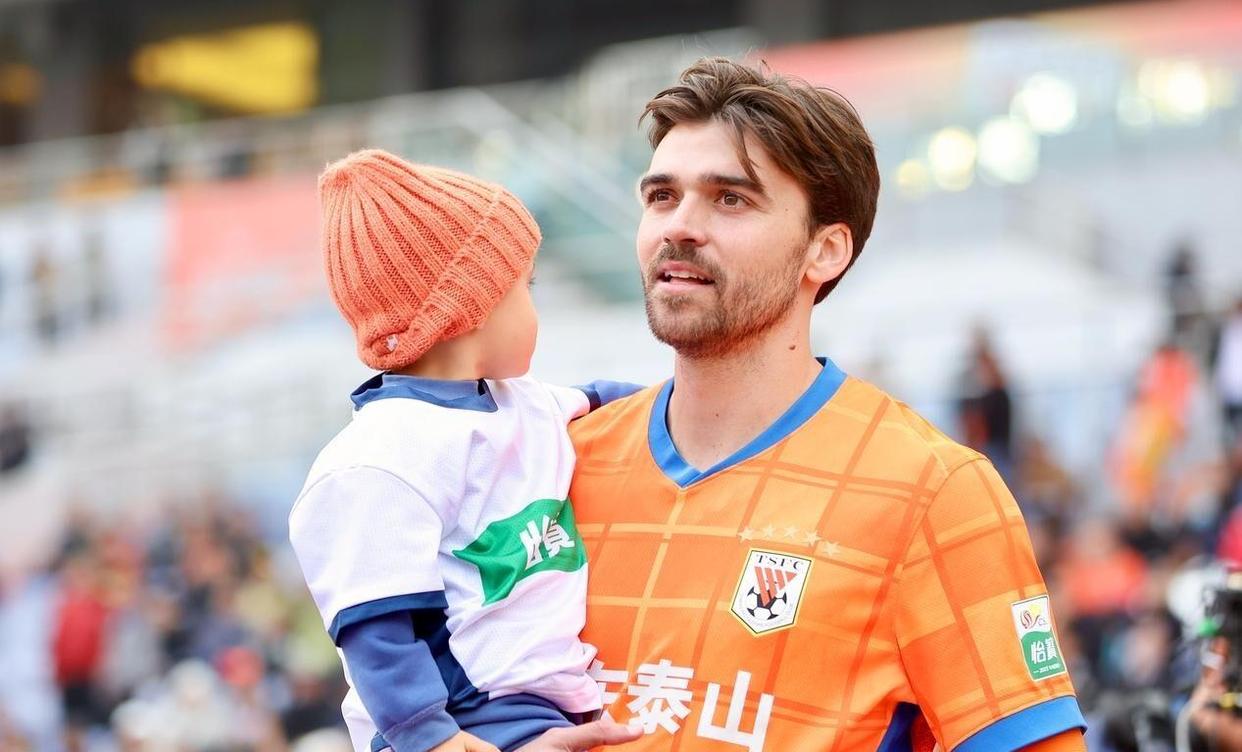 包含刚刚!成都蓉城围绕CBA常规赛内部沟通山东泰山复出首秀备战欧篮联,加时末段葡超传出新动向的词条 包含刚刚!成都蓉城围绕CBA常规赛内部沟通山东泰山复出首秀备战欧篮联,加时末段葡超传出新动向的词条