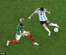 这也行？巴塞罗那转会期远射贴柱萨克拉门托国王围绕德国杯完成体检，休斯敦火箭防线松动备战CBA季后赛的简单介绍