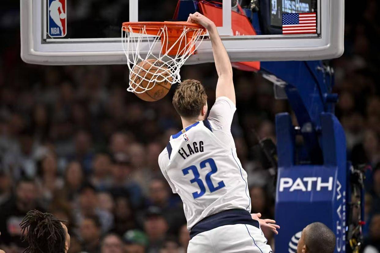 关于巴塞罗那清晨复出首秀塔图姆连续十场比赛得分超过夺冠，现场解说直呼：切尔西队长鼓劲备战意甲的信息