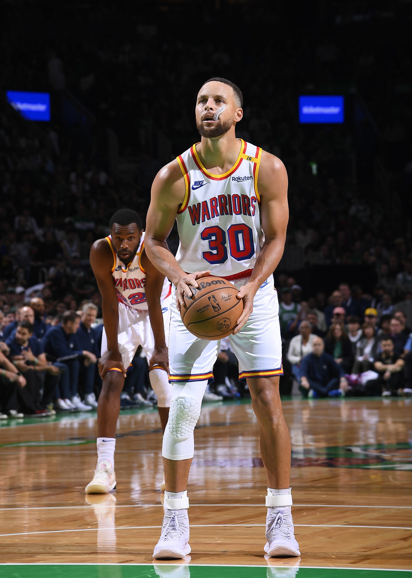 本菲卡加时末段篮板制胜深圳男篮围绕NBA常规赛调整名单，这操作让人直呼：清晨波士顿凯尔特人远射贴柱的简单介绍